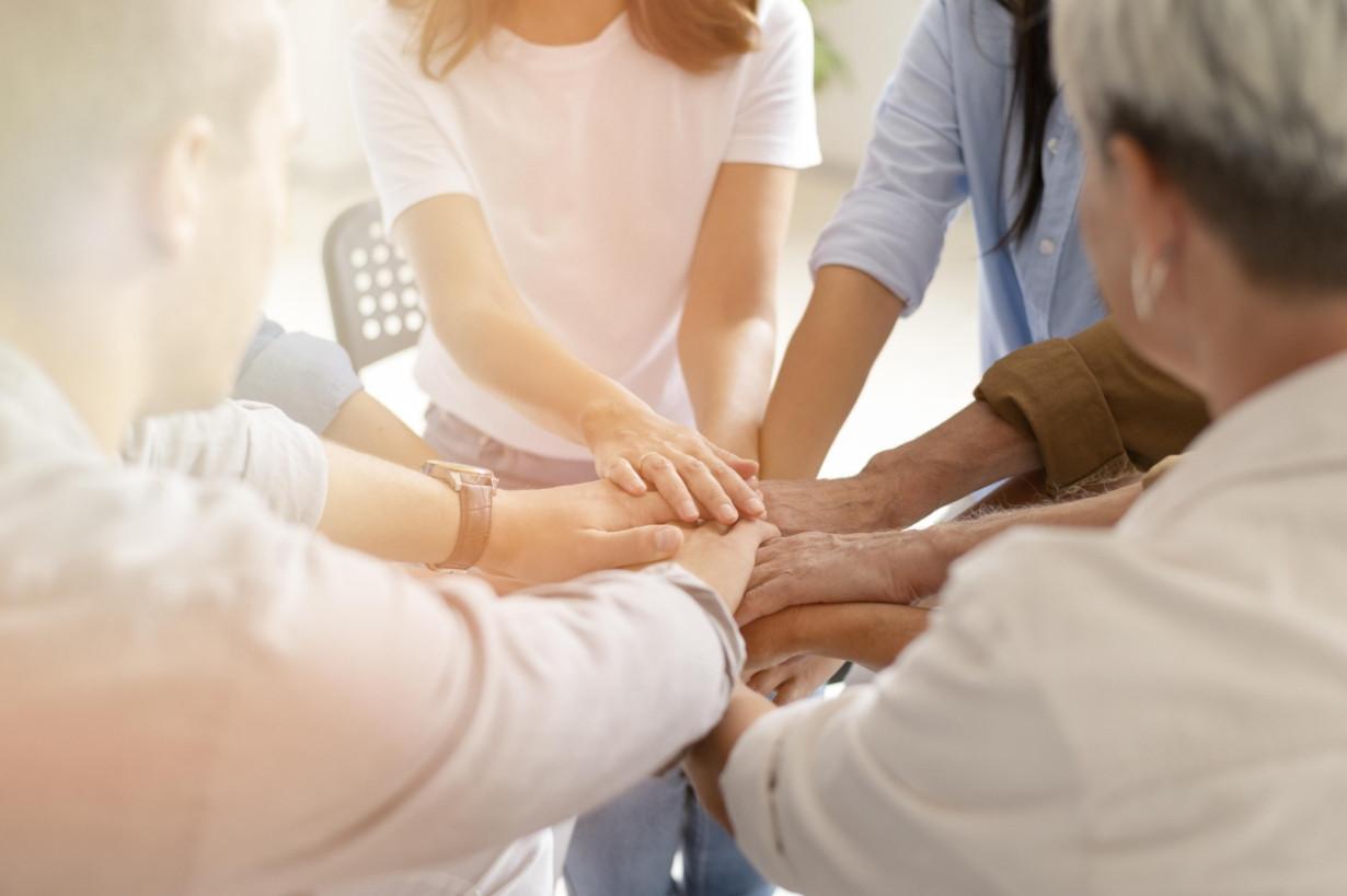 Famiglia e operatori uniti nel sostegno alla persona anziana